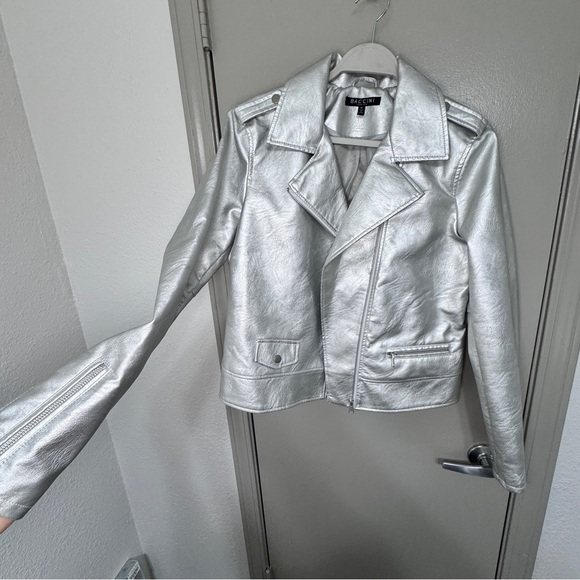 Baccini Jacket Silver Metallic Faux Leather Biker Cropped - Picture 2 of 6